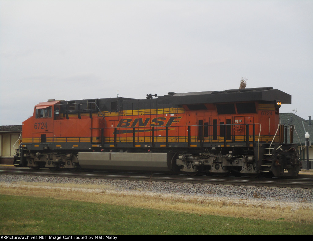 BNSF 6724